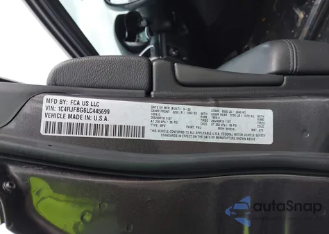 2020 Jeep Grand Cherokee Limited 4X4 z USA, uszkodzony, nr VIN 1C4RJFBG6LC445699